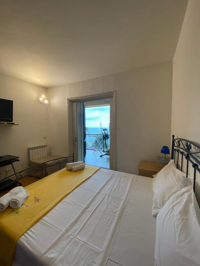 Taormina Bella Vista Apartment In Center With Pool By Taormina Holidays Exterior photo